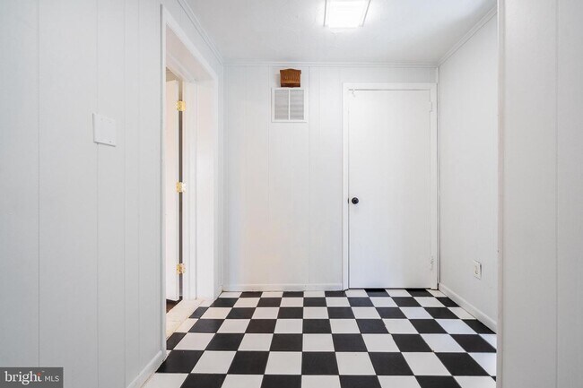 Building Photo - 4728 Redfern Ct