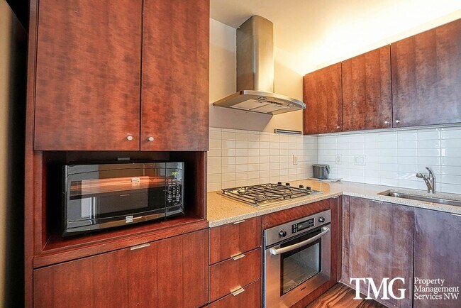 Foto del edificio - 3570 S River Pkwy