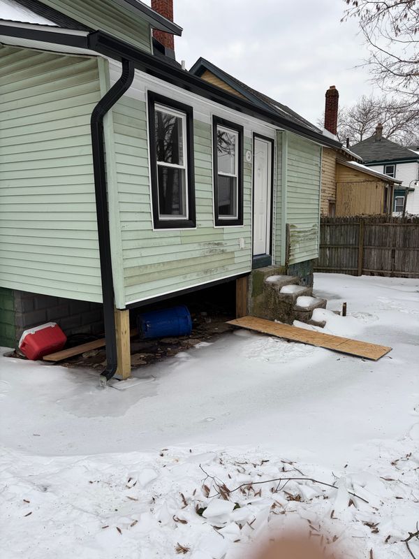 Foto del edificio - 314 W Peach St