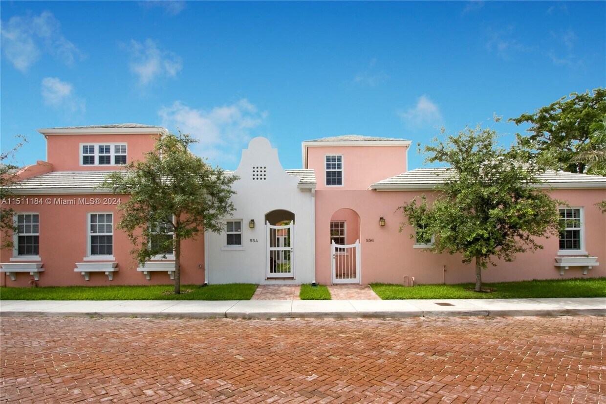 Foto principal - 556 Loretto Ave