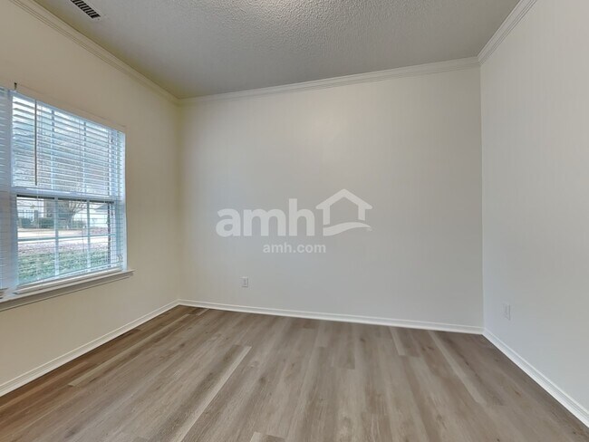 Foto del edificio - 3040 Bethwicke Ct