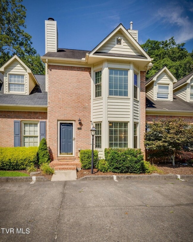 Building Photo - 304 Ashley Oaks Private Dr