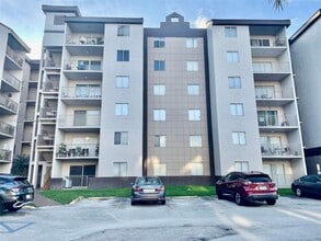 Building Photo - 15221 SW 80th St