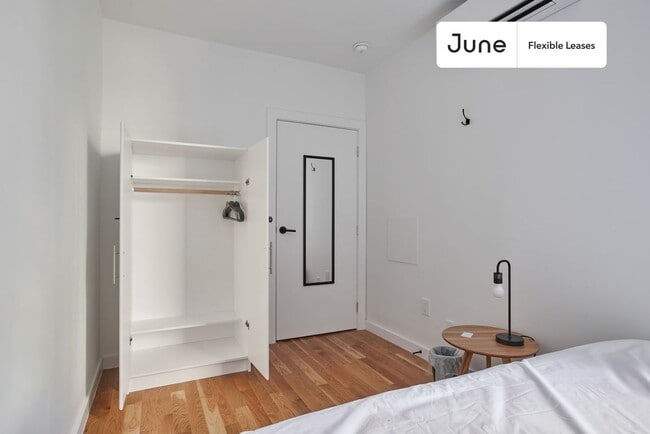 Foto del edificio - Charming Private ROOM in Bed-Stuy
