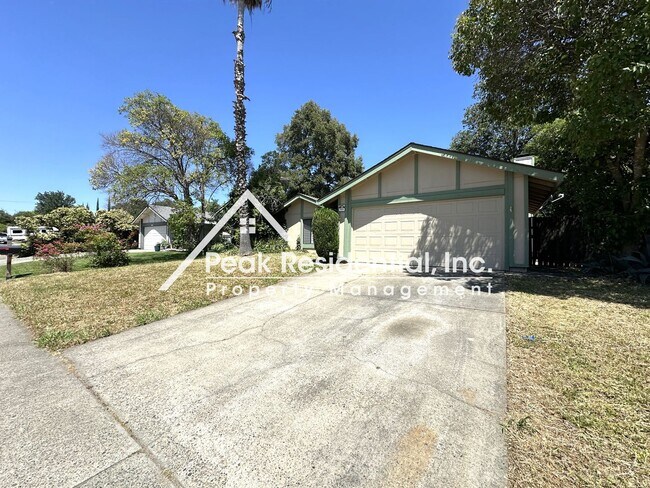 Foto del edificio - Wonderful 4bd/2ba Citrus Heights Home with...
