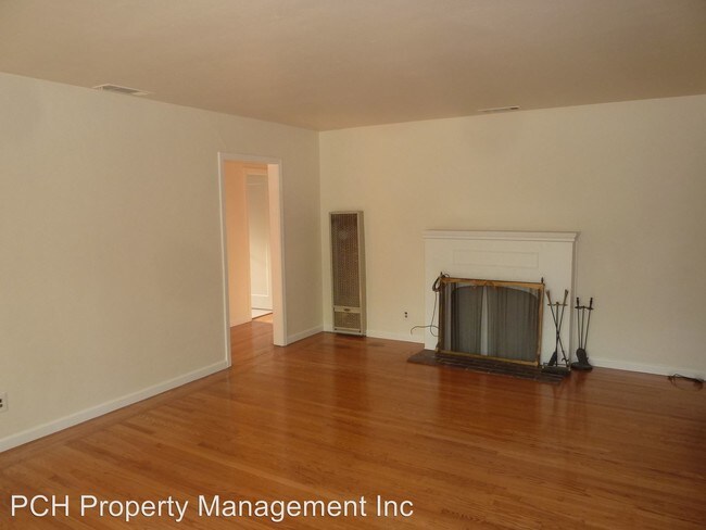 Building Photo - 3 br, 1 bath House - 2344 23rd Avenue
