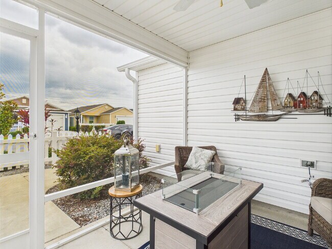 Building Photo - Furnished Rental with Golf Cart Included!