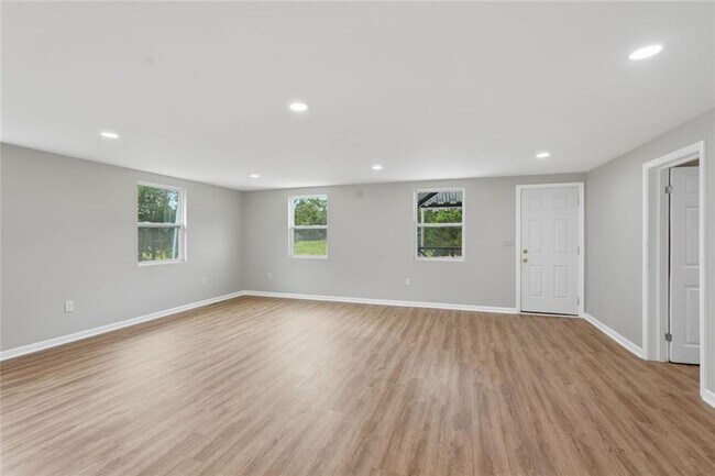 Building Photo - 7134 Williams Rd