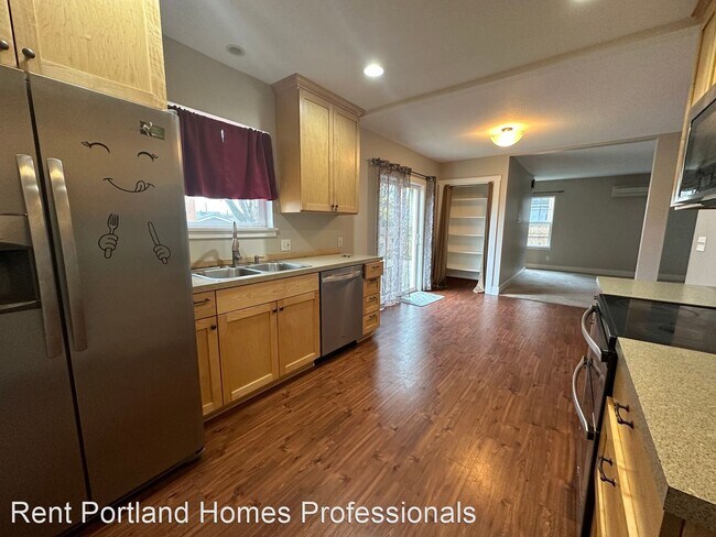Building Photo - 4 br, 3 bath House - 3776 SE 8th Ave