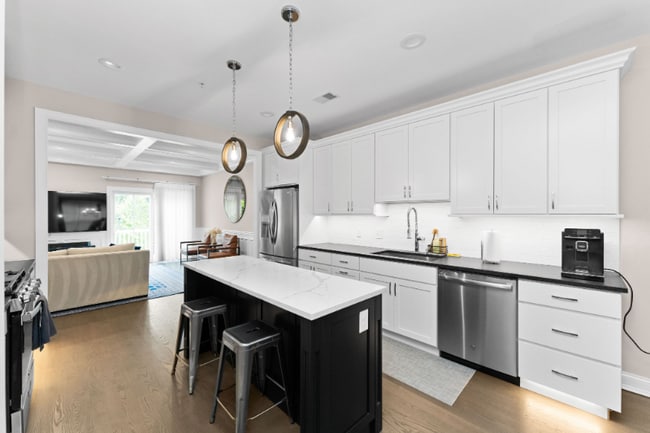 Building Photo - 516 Coates Ln