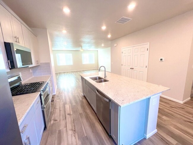 Building Photo - 13735 Del Corso Way
