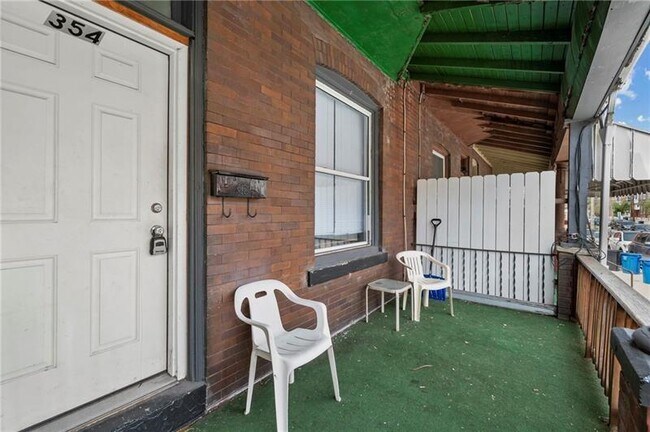 Foto del edificio - 354 Ophelia St