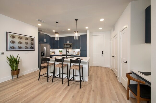 Your Downtown Escape Starts Here! - Your Downtown Escape Starts Here! Apartment