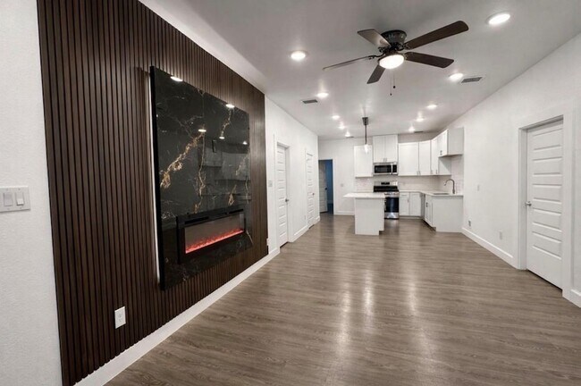 Foto del edificio - 8141 Jeffery St