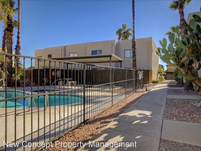 Foto del edificio - 2 br, 2 bath House - 2158 N 1st Ave.