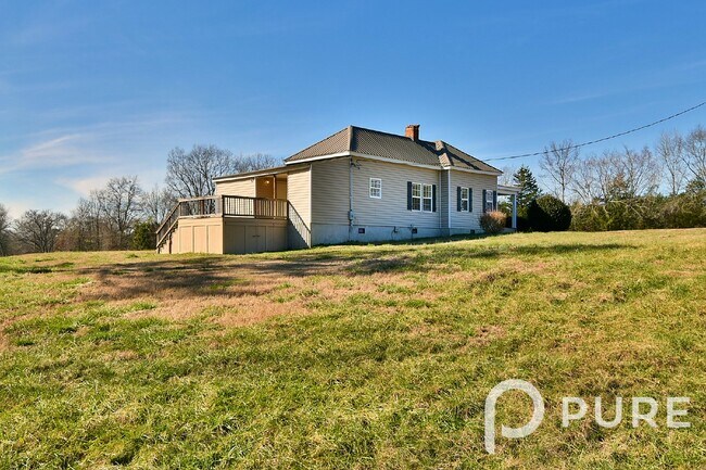 Foto del edificio - 5674 Duncan Rd, Ward, SC 29166