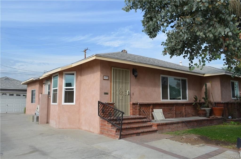 Foto principal - 1611 S Rama Dr