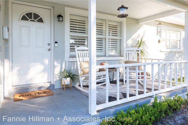 Foto del edificio - 2 br, 1.5 bath House - 1571 Magnolia Ave