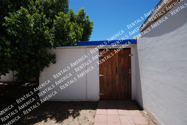 Building Photo - 3241 W Blackhawk Dr
