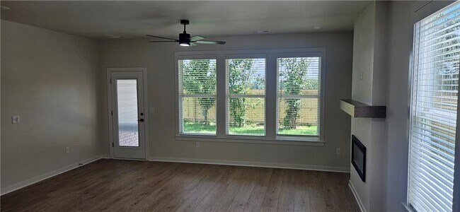 Foto del edificio - 6005 SW Coywolf St