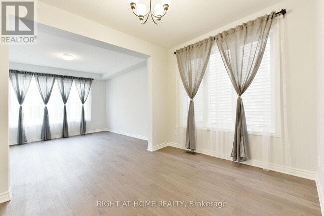 Building Photo - 623 Perseus Ave