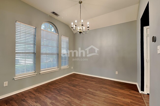 Building Photo - 5217 Alec Dr