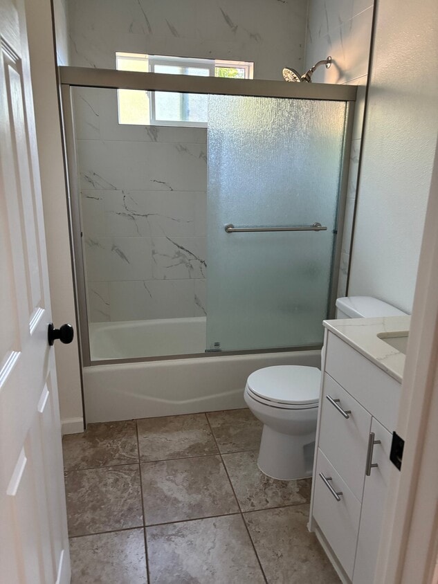 Building Photo - 6031 Bourbon Dr