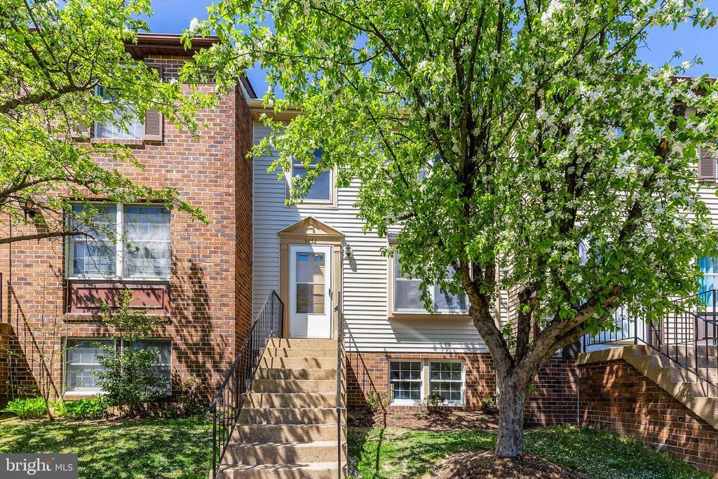 Foto principal - 5932 Spruce Run Ct