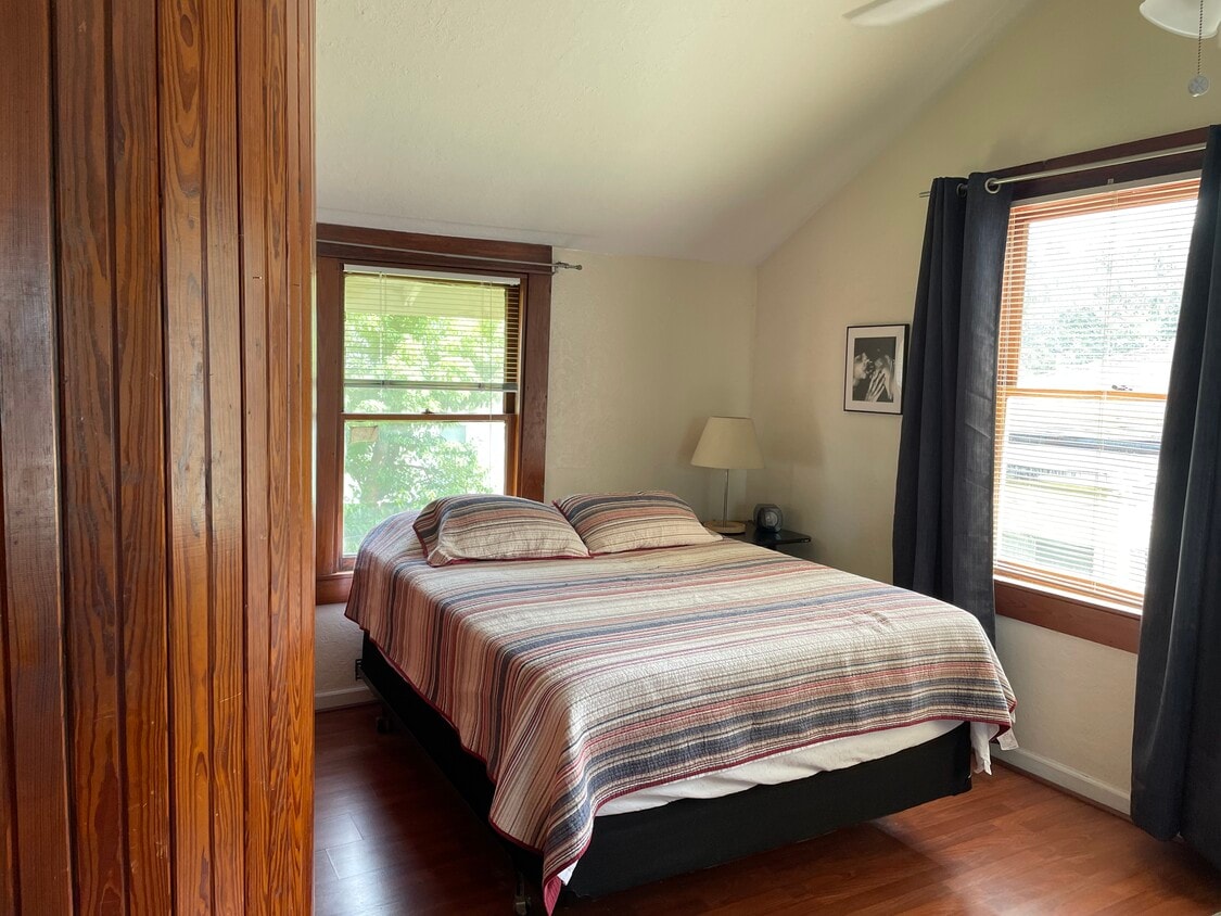 Foto principal - 1533 Arlington St