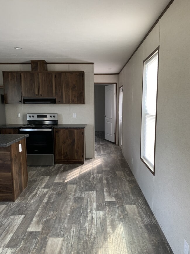 Foto del edificio - 325 Belew St