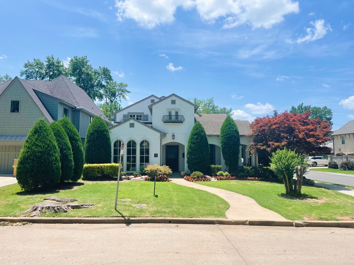 Building Photo - Beautiful 3 Bedroom home in Brookside