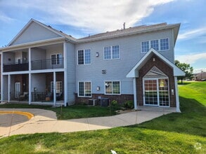 Building Photo - 1305 SE Florence Dr