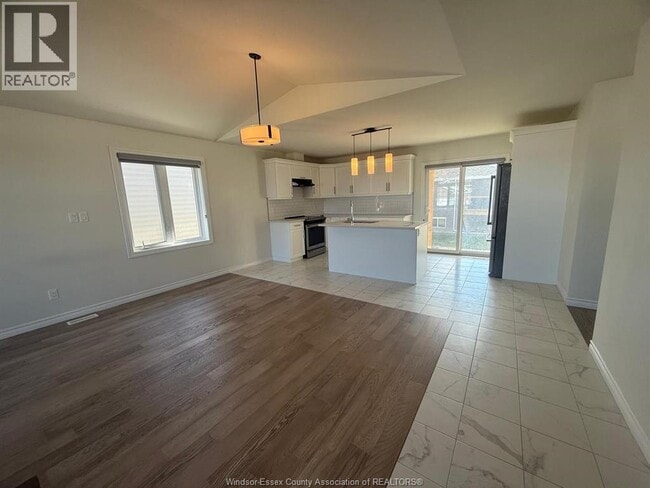 Building Photo - 1178 Aspen Ridge Cres