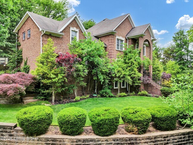 Foto del edificio - 560 N Hubbards Ln