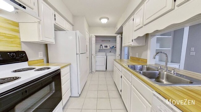 Foto del edificio - 3905 Colony Crossing Dr