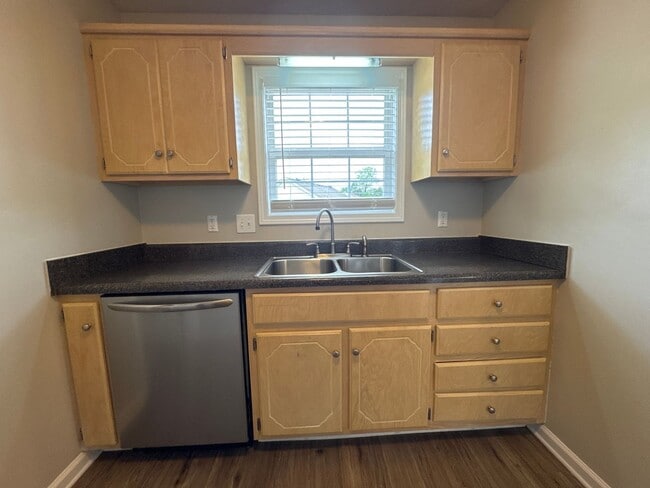 Building Photo - Charming 3-Bedroom Ranch on a Corner Lot w...