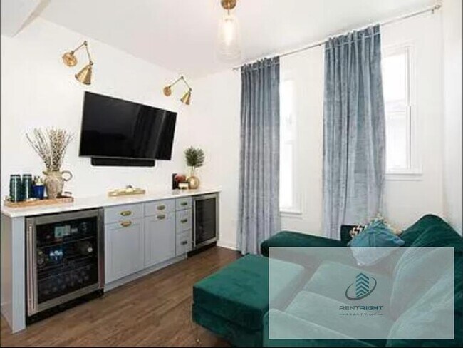 Foto del edificio - 3407 N Troy St