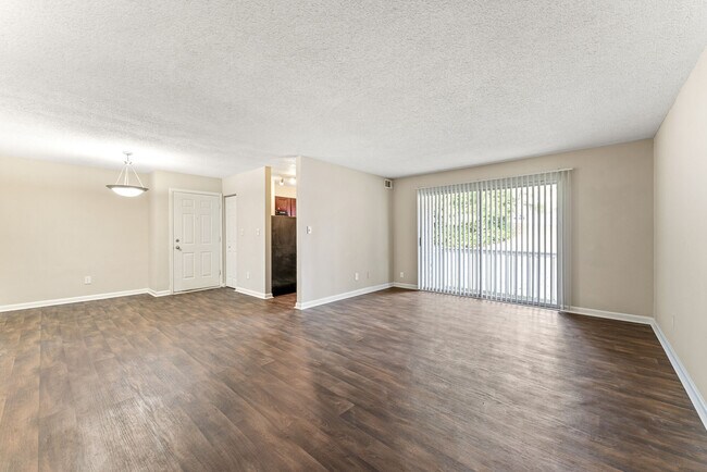 Foto del edificio - Avondale Reserve Apartment Homes