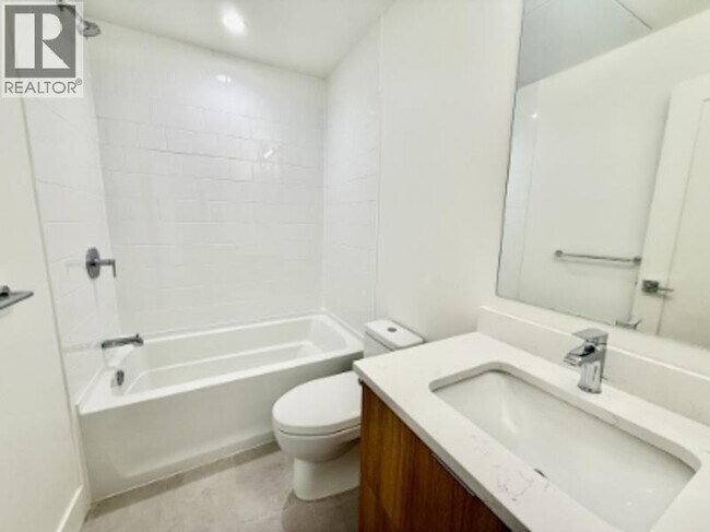 Photo du bâtiment - 11907-11223 223 St