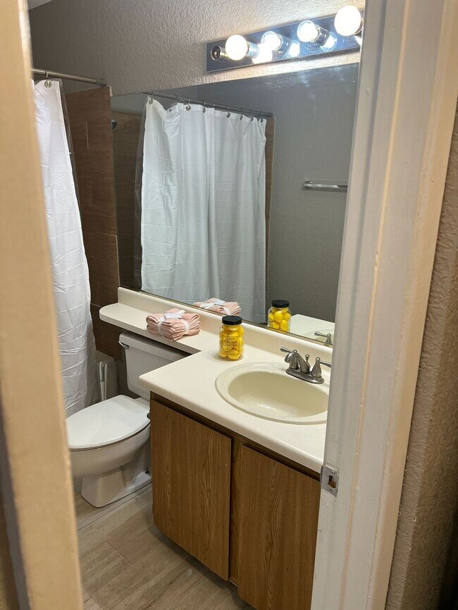 Foto del edificio - 1 Bedroom 1 Bath In Central Las Vegas