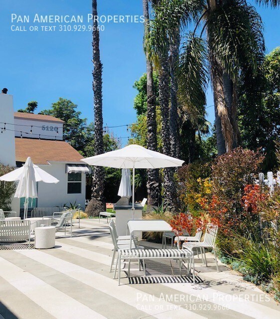 Foto del edificio - 5136 E Livingston Dr