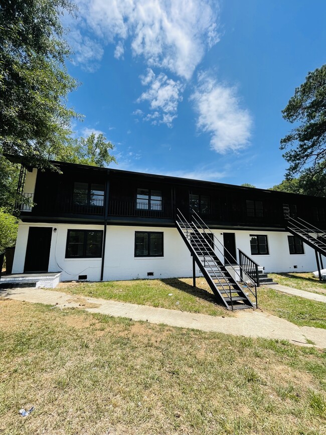 Building Photo - 629 Whitmire Hwy