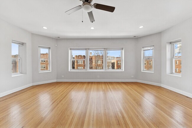 Foto del edificio - 7515 S Essex Ave