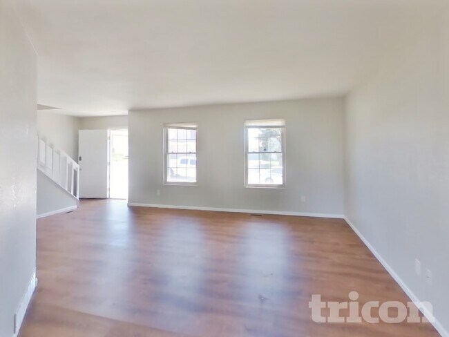 Building Photo - 7340 Windy Peak Dr