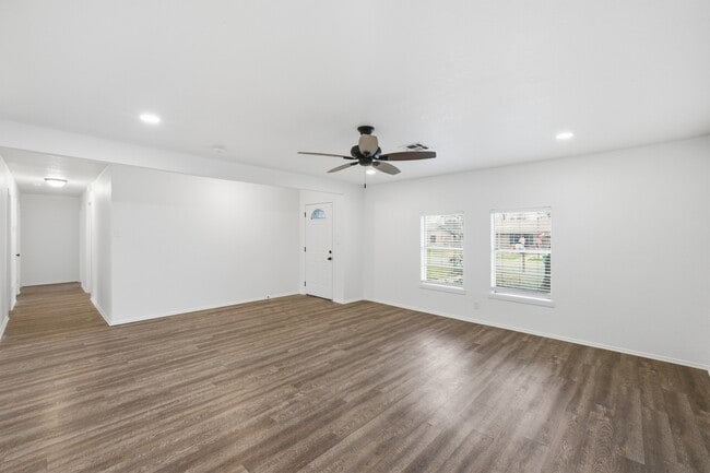 Foto del edificio - 917 Susan St