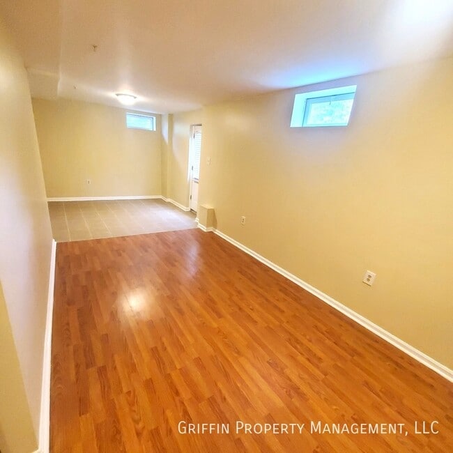 Building Photo - 10308 Grandhaven Ave
