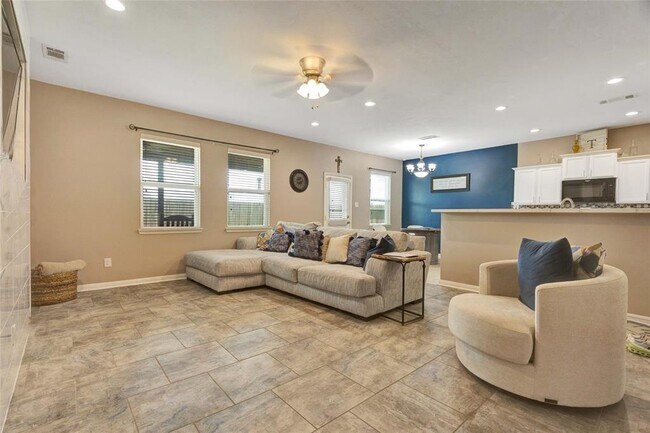 Building Photo - 6055 Coral Cv Rd