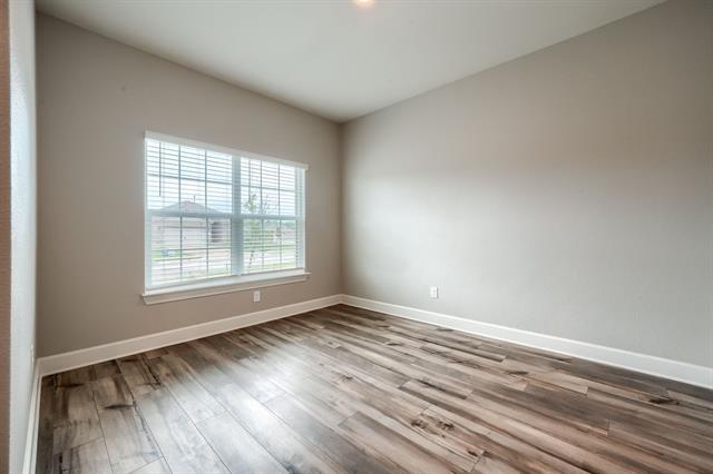 Building Photo - 909 Emerson Dr