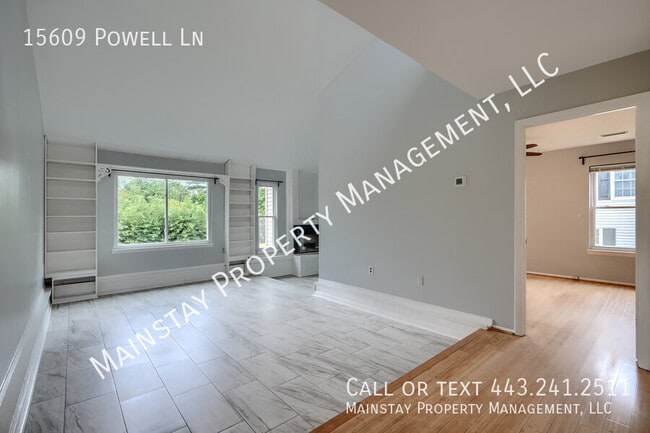 Building Photo - 15609 Powell Ln