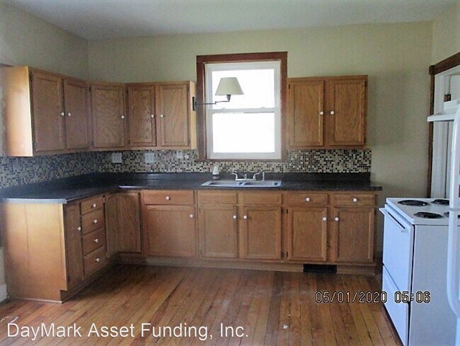 Building Photo - 3 br, 1 bath House - 1306 Water St